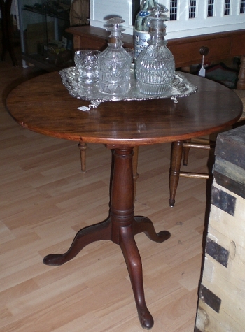 English Mahogany Tilt-top Bird-cage Tea Table