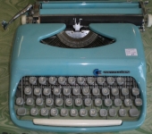 1960’s Commodore Typewriter in Turquoise